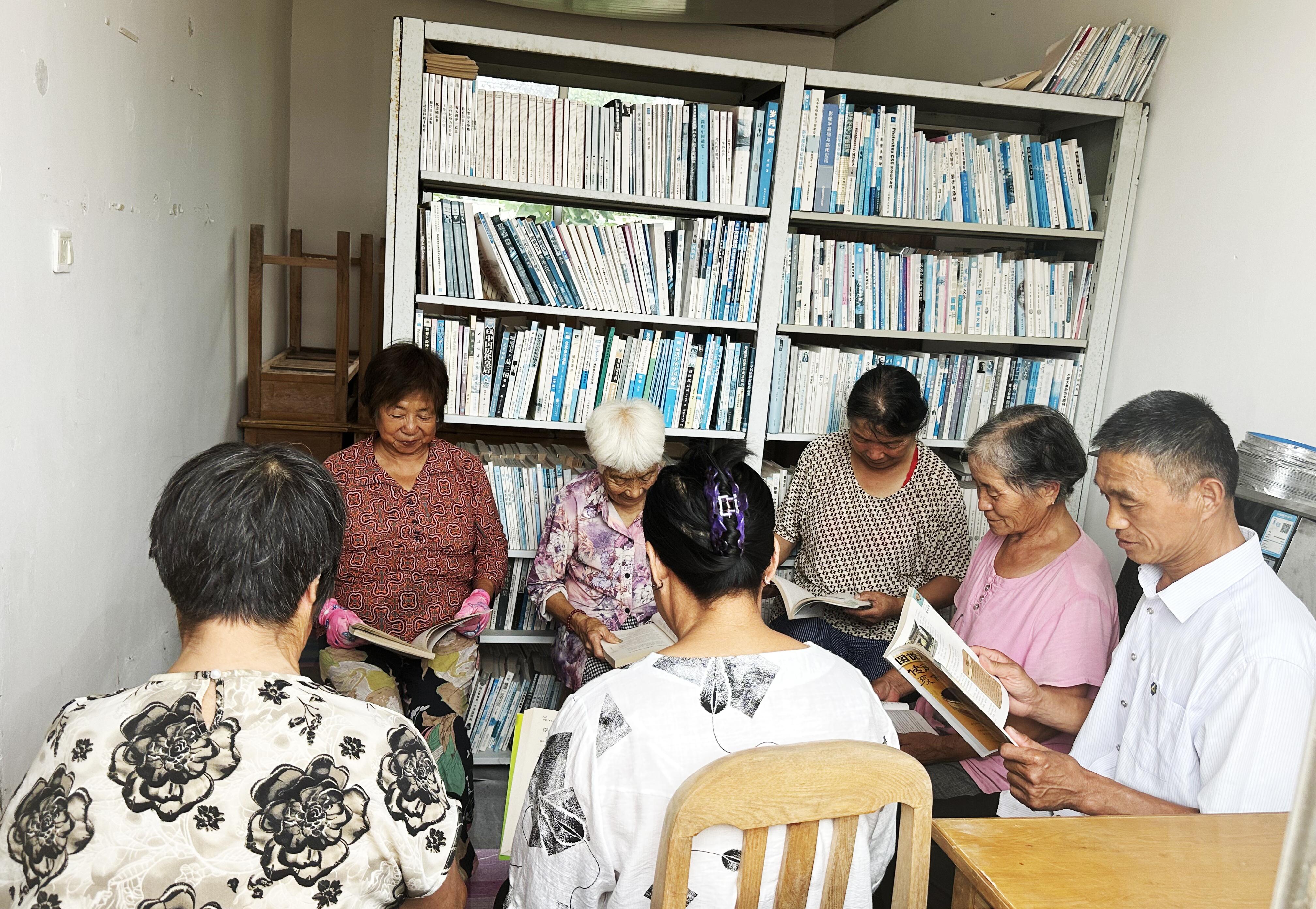 书香润乡村 阅读促振兴——招远市夏甸镇新村南“全民阅读”活动点亮群众文化生活