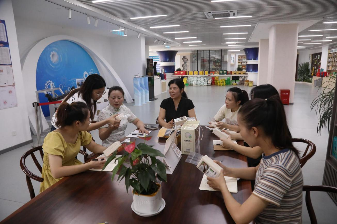 数字赋能30年·女性人物故事|侯艳芳