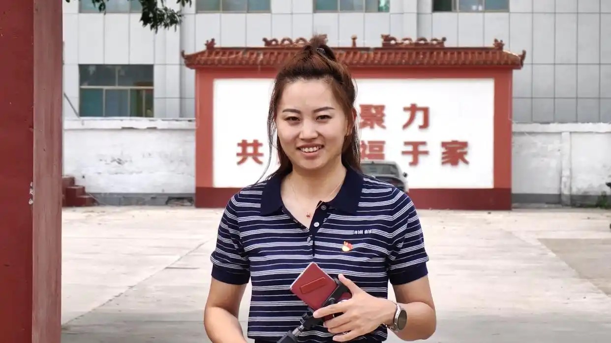 孙媛璐：初心植厚土 电商架云桥